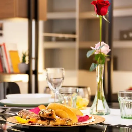 Daire Cosy Nest In The Heart Of Brera Milano
